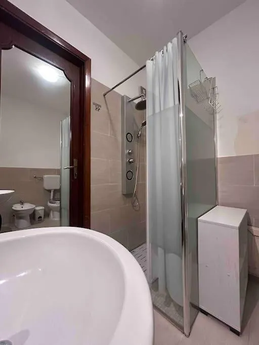 Villa Mia Mondello, 200M To Beach, Private Parking Palermo Italy