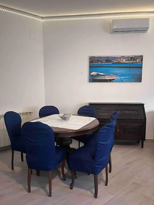 Villa Mia Mondello, 200M To Beach, Private Parking Palermo Italy