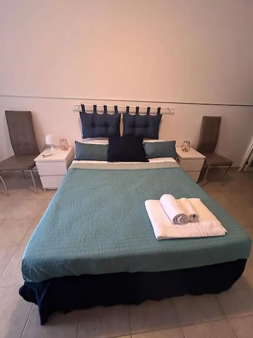 Villa Mia Mondello, 200M To Beach, Private Parking Palermo