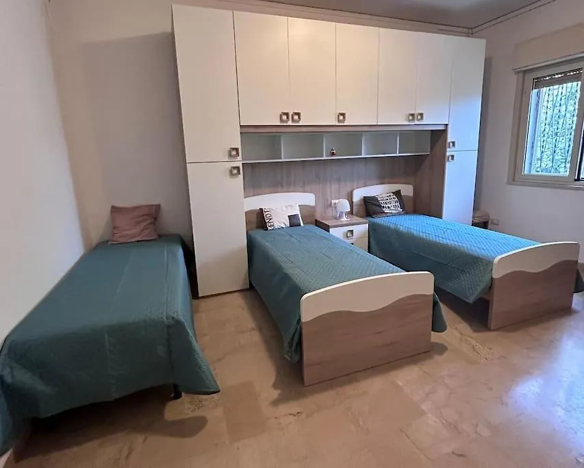 Villa Mia Mondello, 200M To Beach, Private Parking Palermo 0*,  Italy